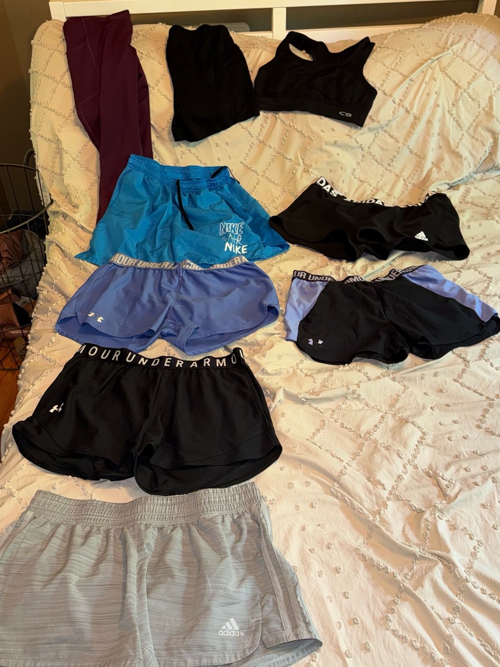 Women's Small/ Medium Bundle
